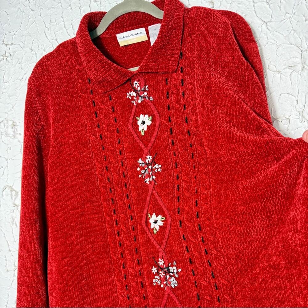 Alfred Dunner Vibrant Red Knit Sweater Grandmacore - Picture 2 of 6